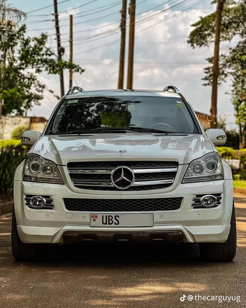 Mercedes-Benz GL550