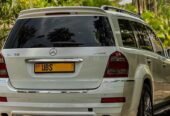 Mercedes-Benz GL550