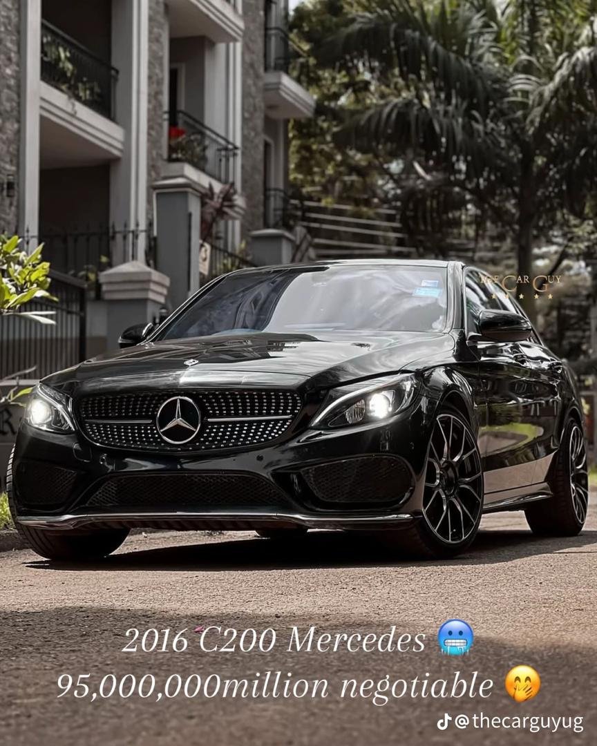 2016 Mercedes-Benz C200.