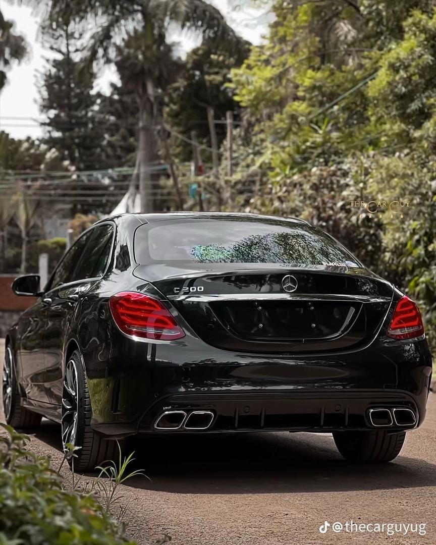2016 Mercedes-Benz C200.
