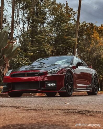 Nissan GT-R