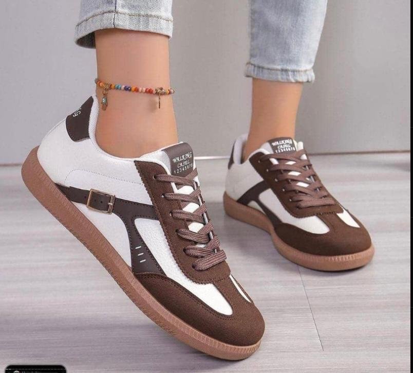 Women’s Retro-Inspired Sneakers