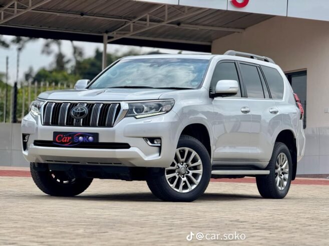 Toyota Land Cruiser Prado.