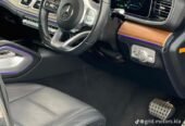Mercedes-Benz GLE SUV.