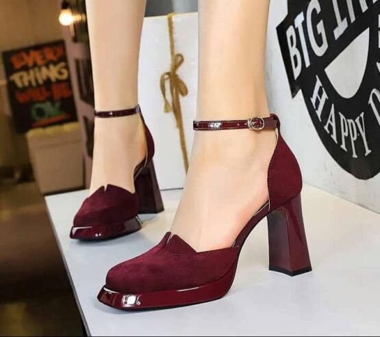 Korean-style high-heeled sandals