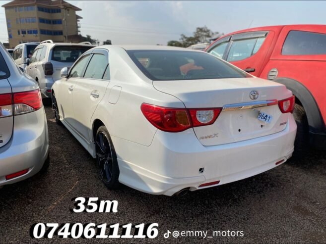 Toyota Mark X.