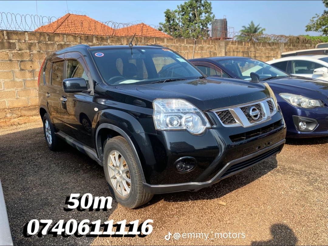 Nissan X-Trail.