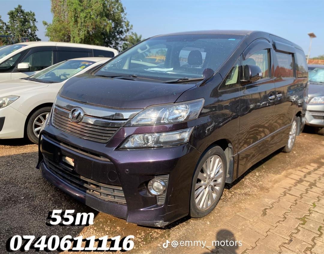 Toyota Vellfire.