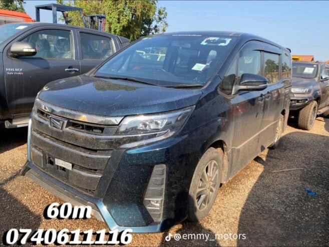 Toyota Noah.