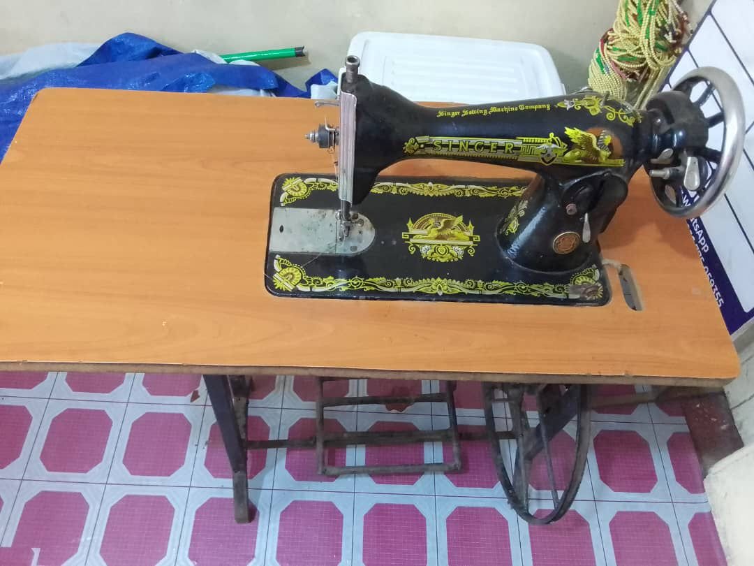Singer sewing machine