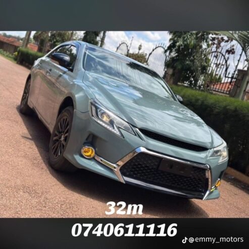 Toyota Mark X.