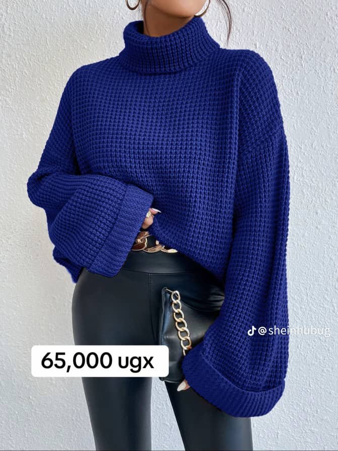 BLUE ACRYLIC KNIT SWEATER