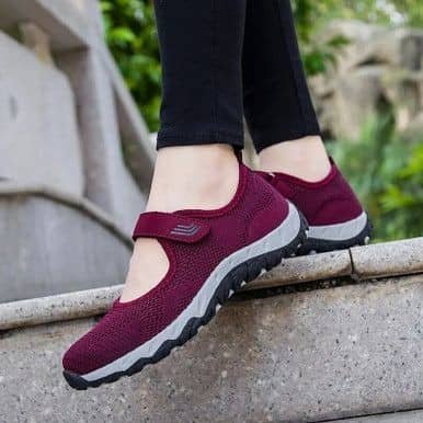 women’s breathable mesh sneakers