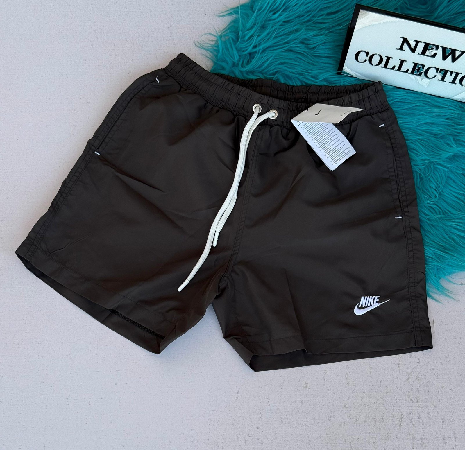 Nike Sportswear Men’s Woven Flow Shorts