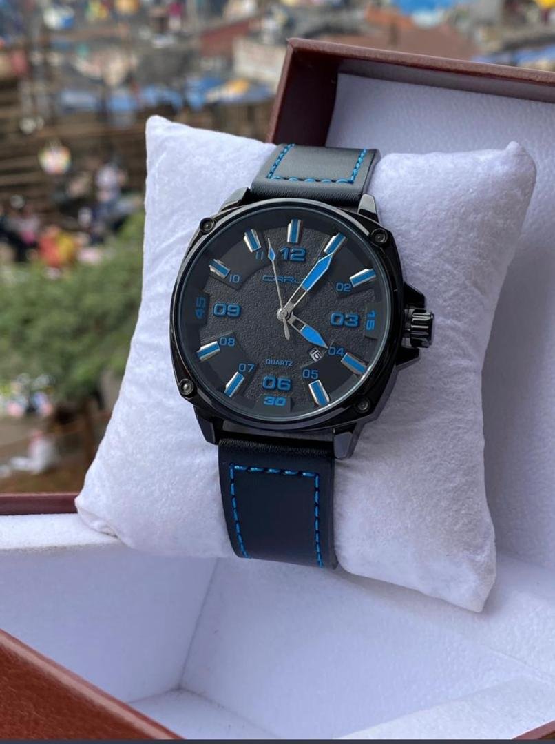 CRRJU men’s quartz wristwatch
