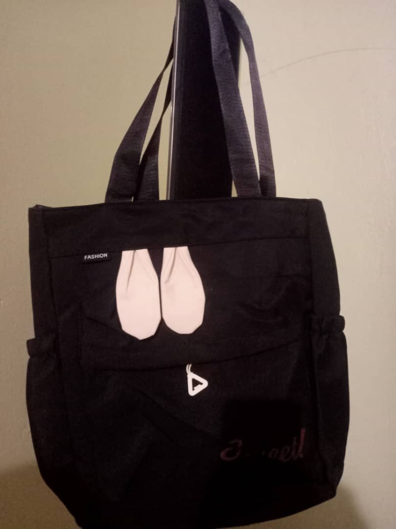Black Hello Momo Xiuxian Tote Bag