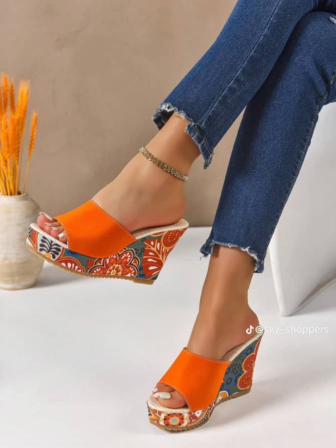Floral Print Wedge Heel Sandals