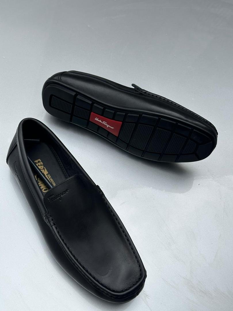 Fedalstor loafers.