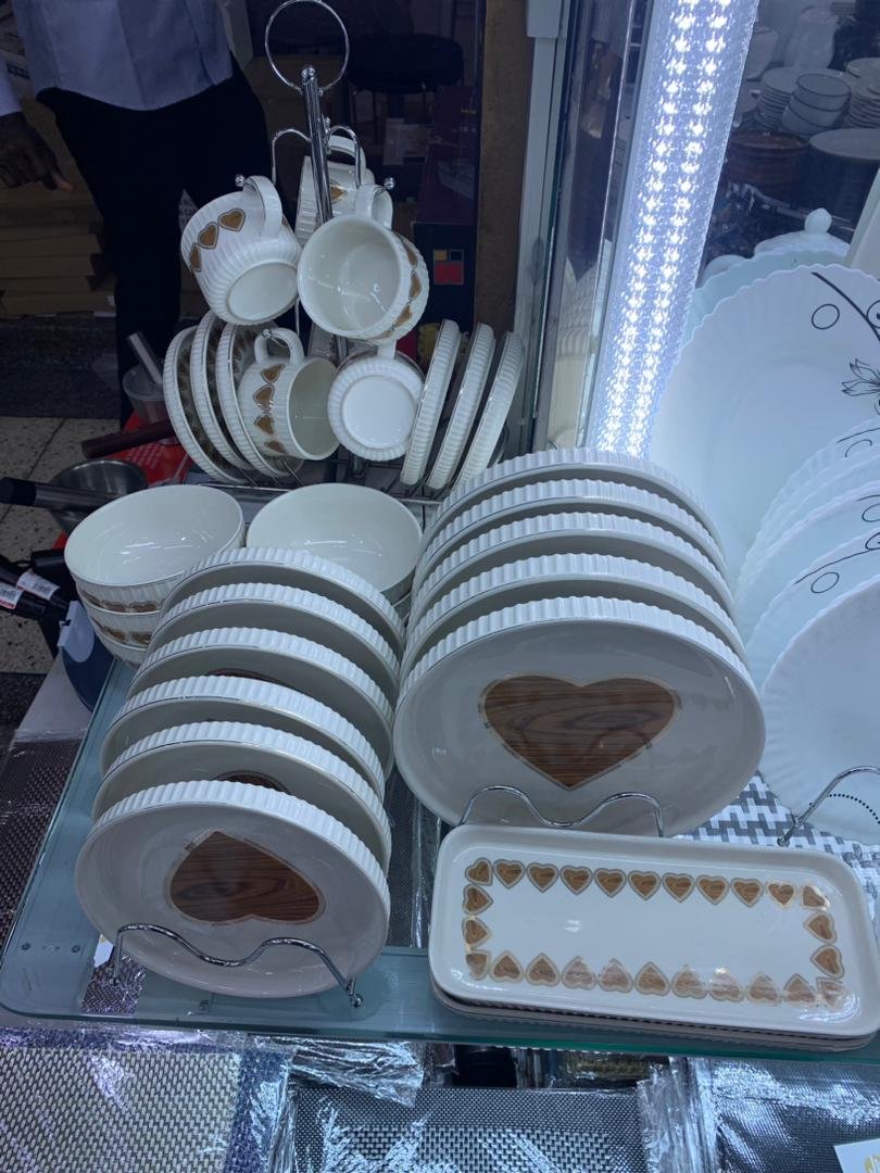ceramic dinnerware set