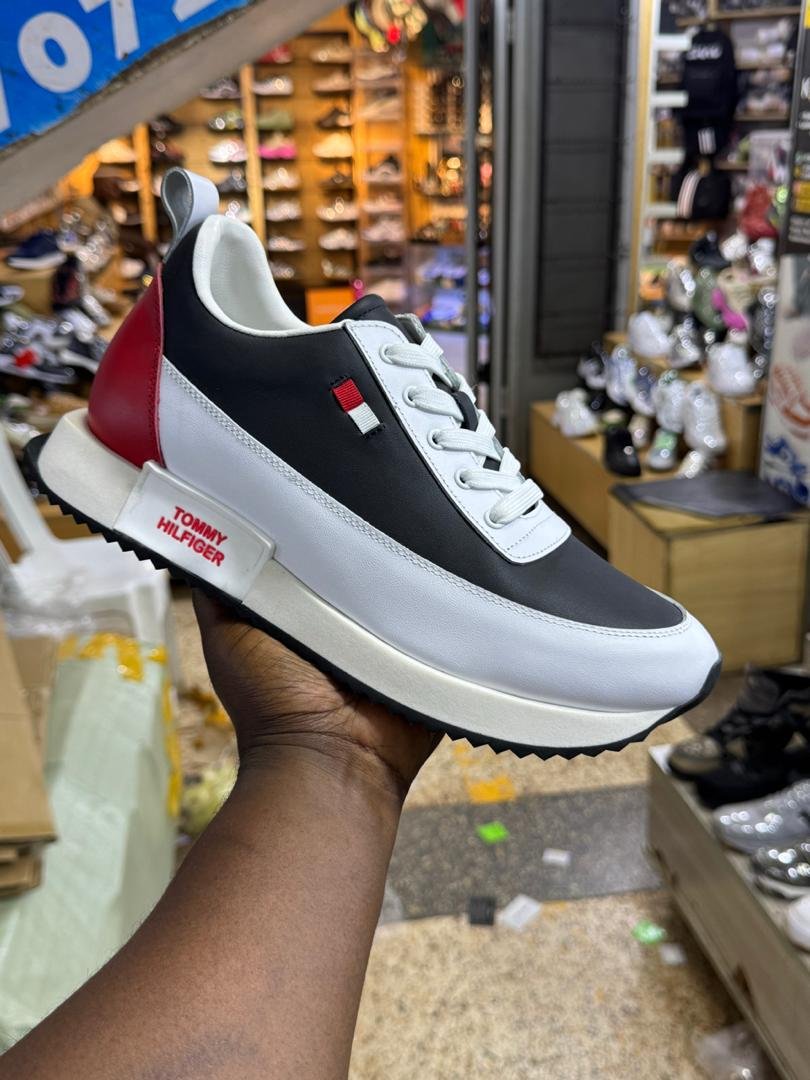 Tommy Hilfiger sneakers