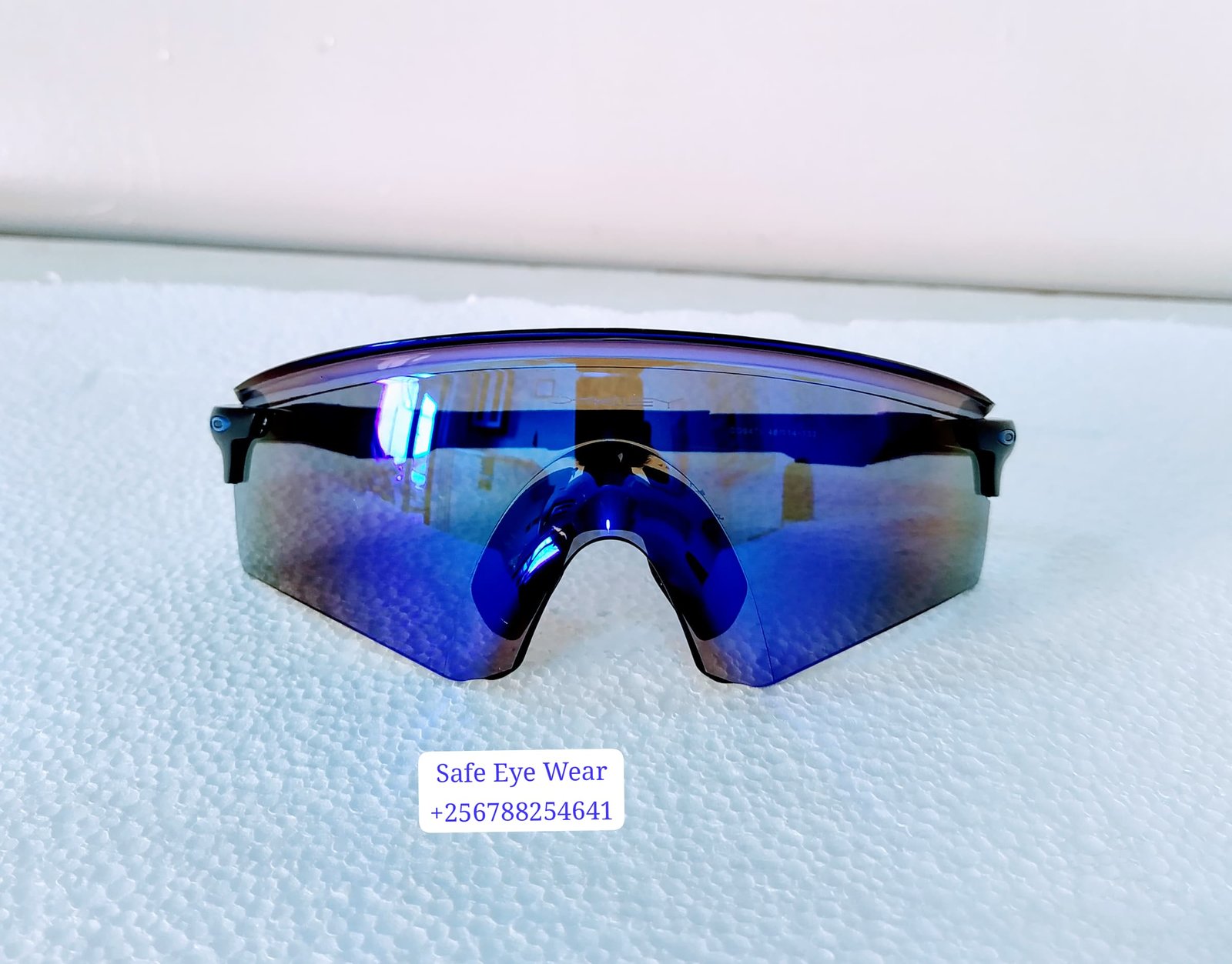 SPORTS POLARISED SUNGLASSES