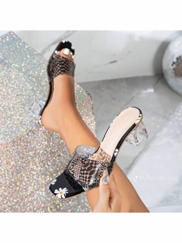 Mule sandals