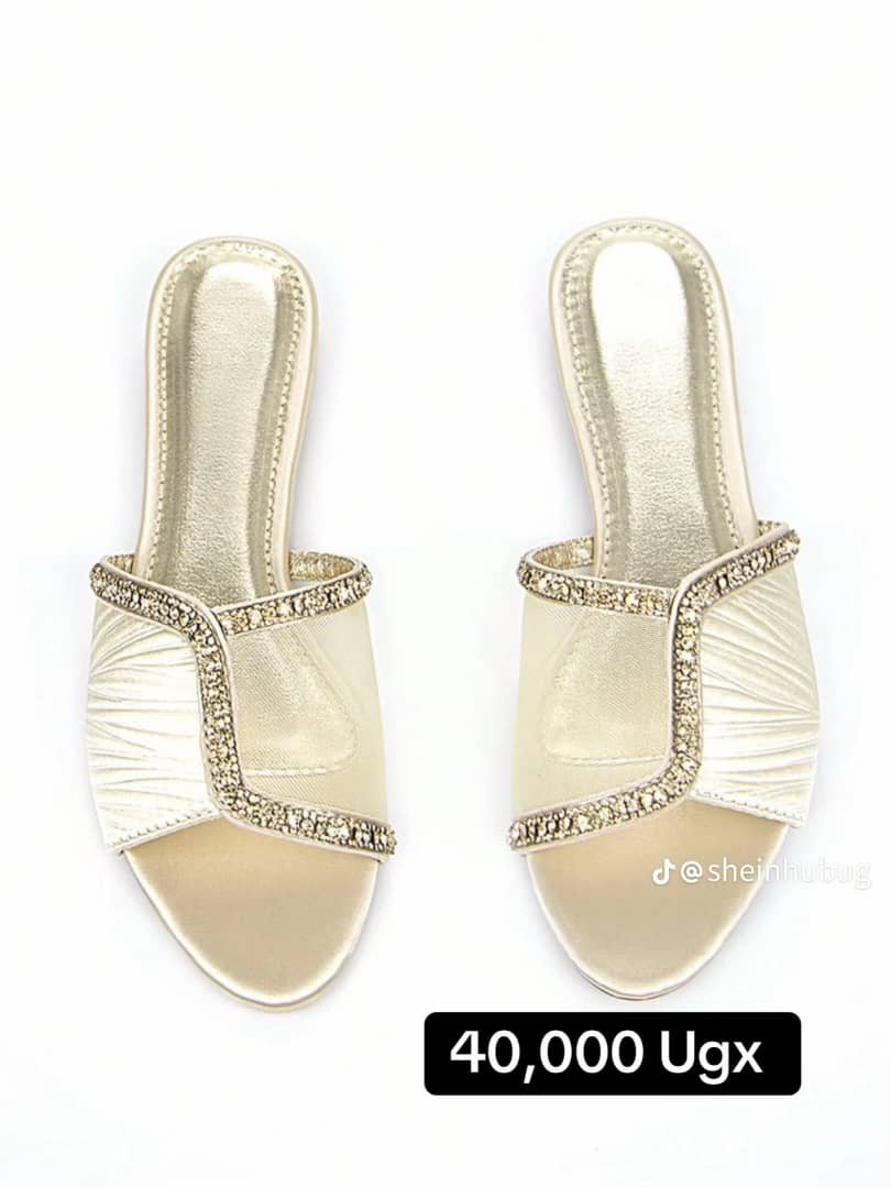 SILVER FLAT SANDALS