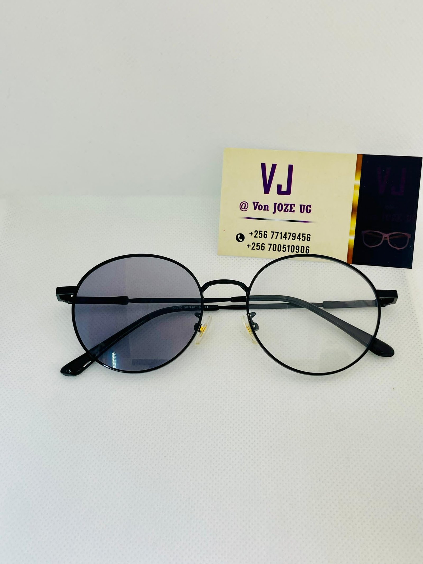 black metallic-framed eyeglasses