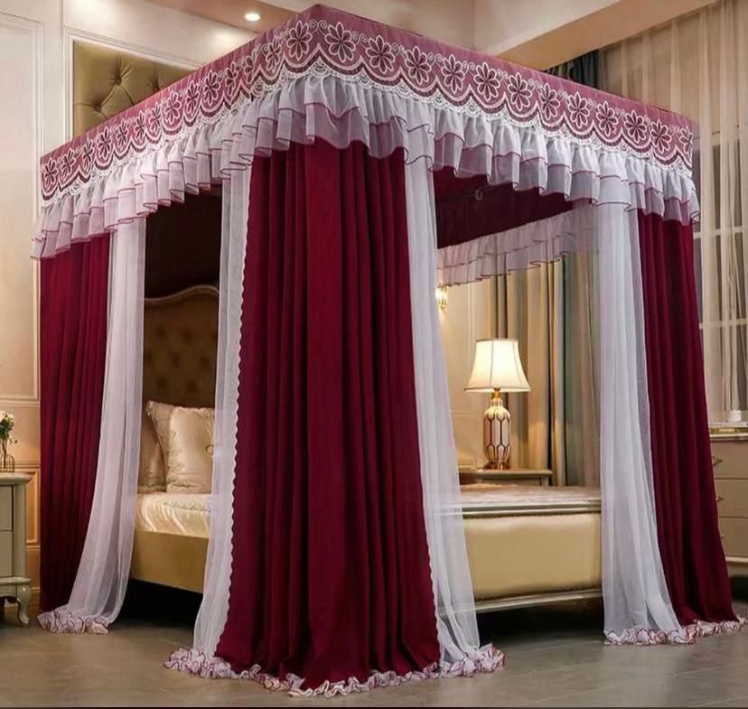 canopy bed