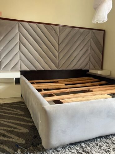 grey bed 5 by 6