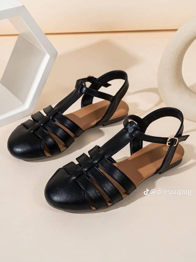 BLACK FLAT SANDALS