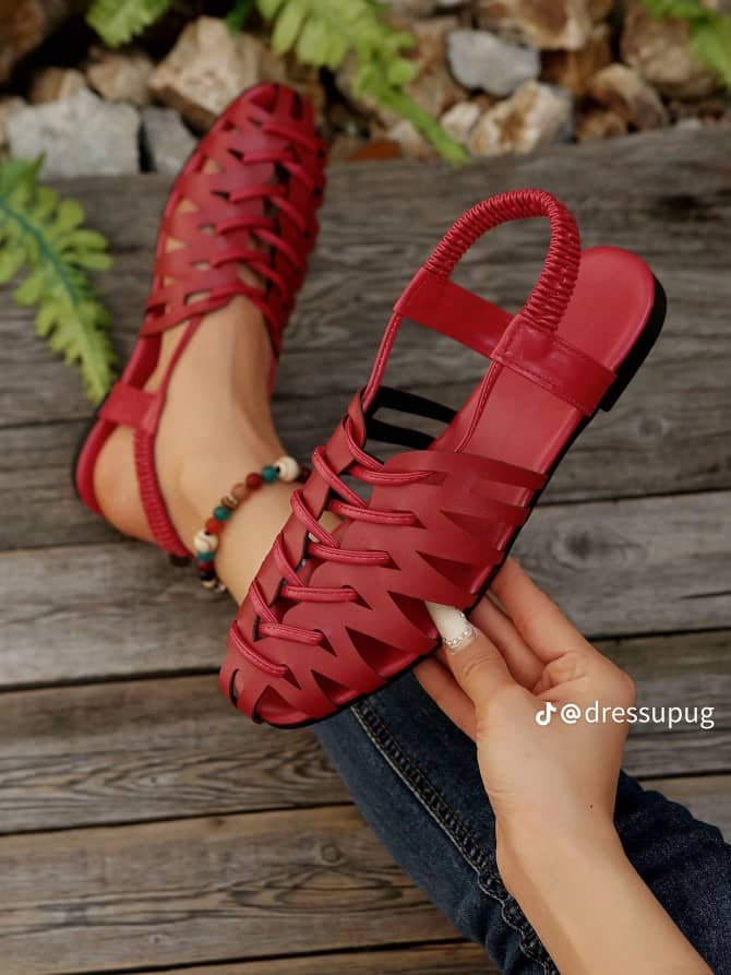 RED FLAT STRAPPY SANDALS