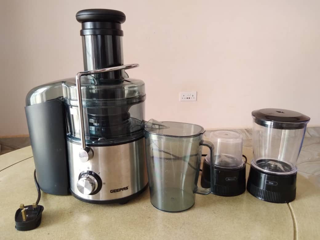 GEEPAS Juice Extractor