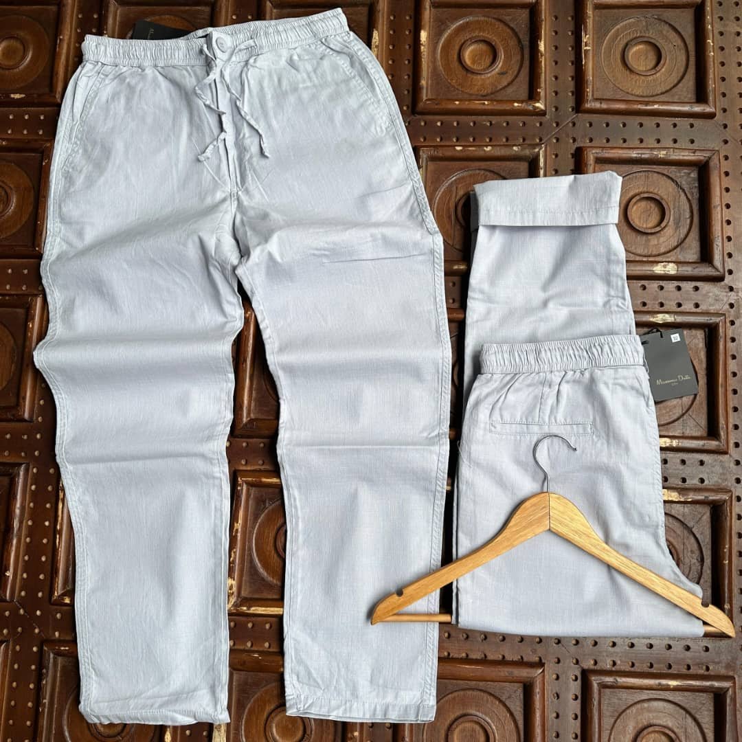 men’s light-colored, casual trousers