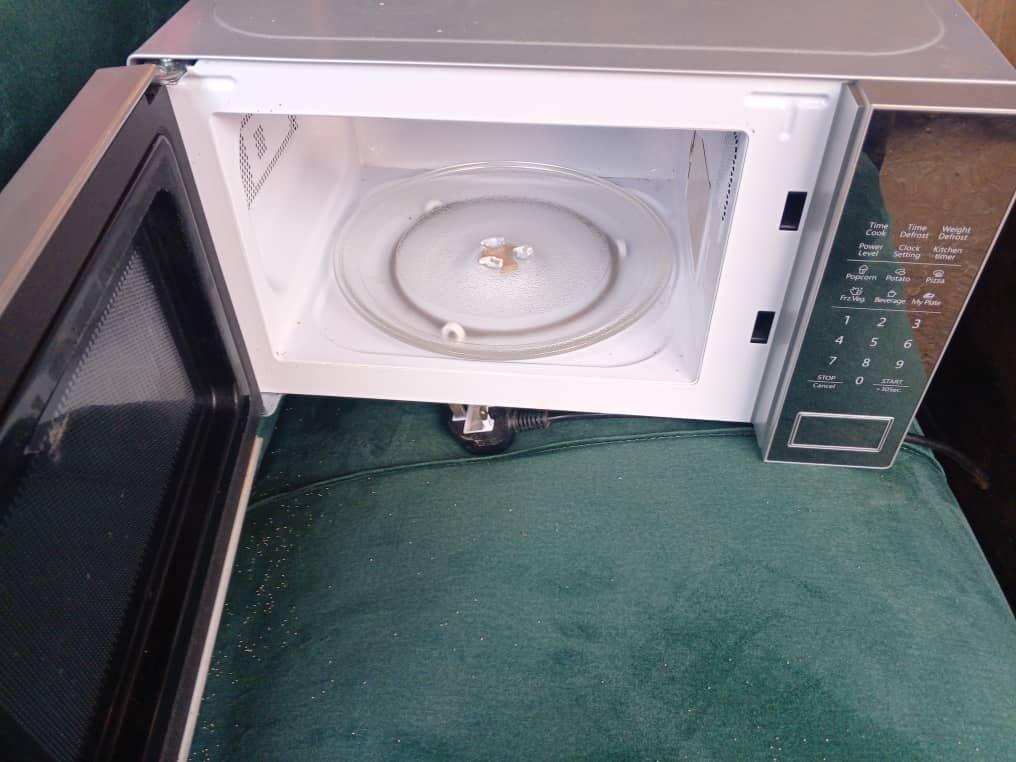 Hisense microwave