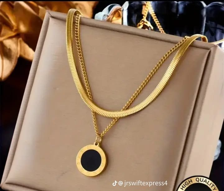 Double-layered necklace