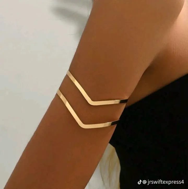 GOLD ARM CUFF
