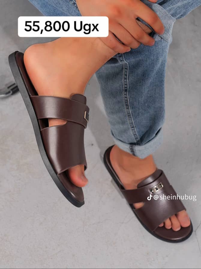 men slip on sandals