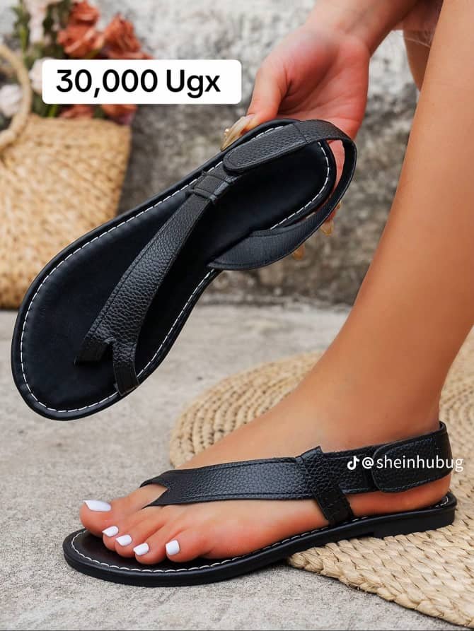 black flat sandals