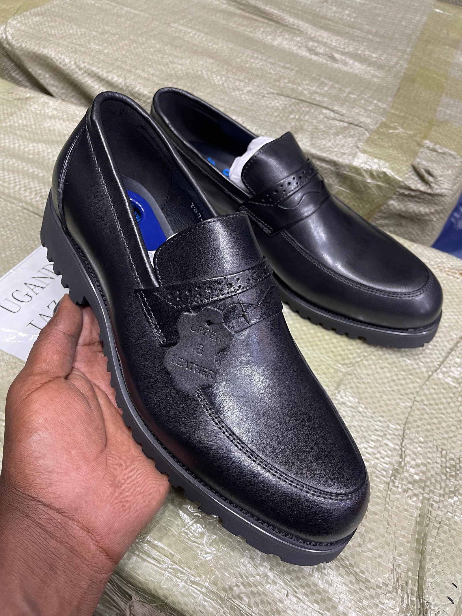 men’s black leather slip-on loafers