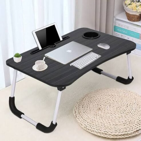 KIDS READING TABLE