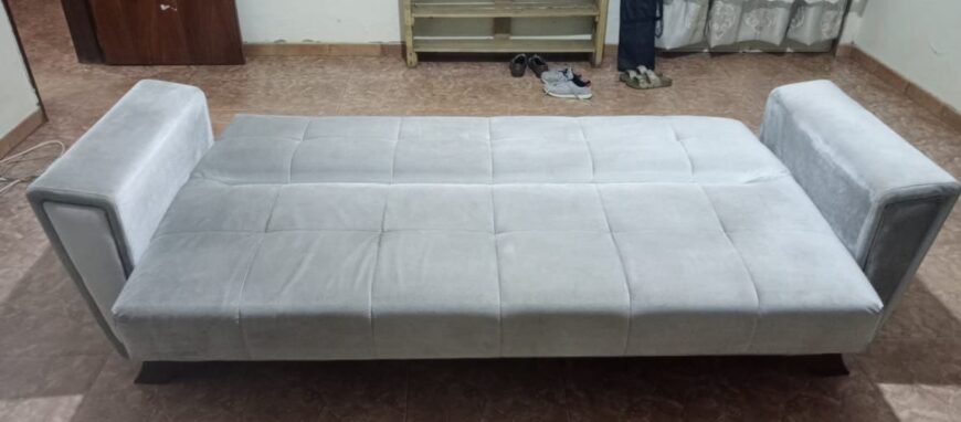 CONVERTABLE CHAIR