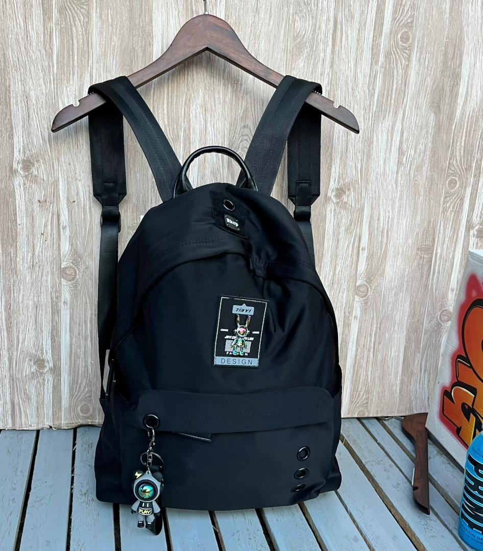 black backpack