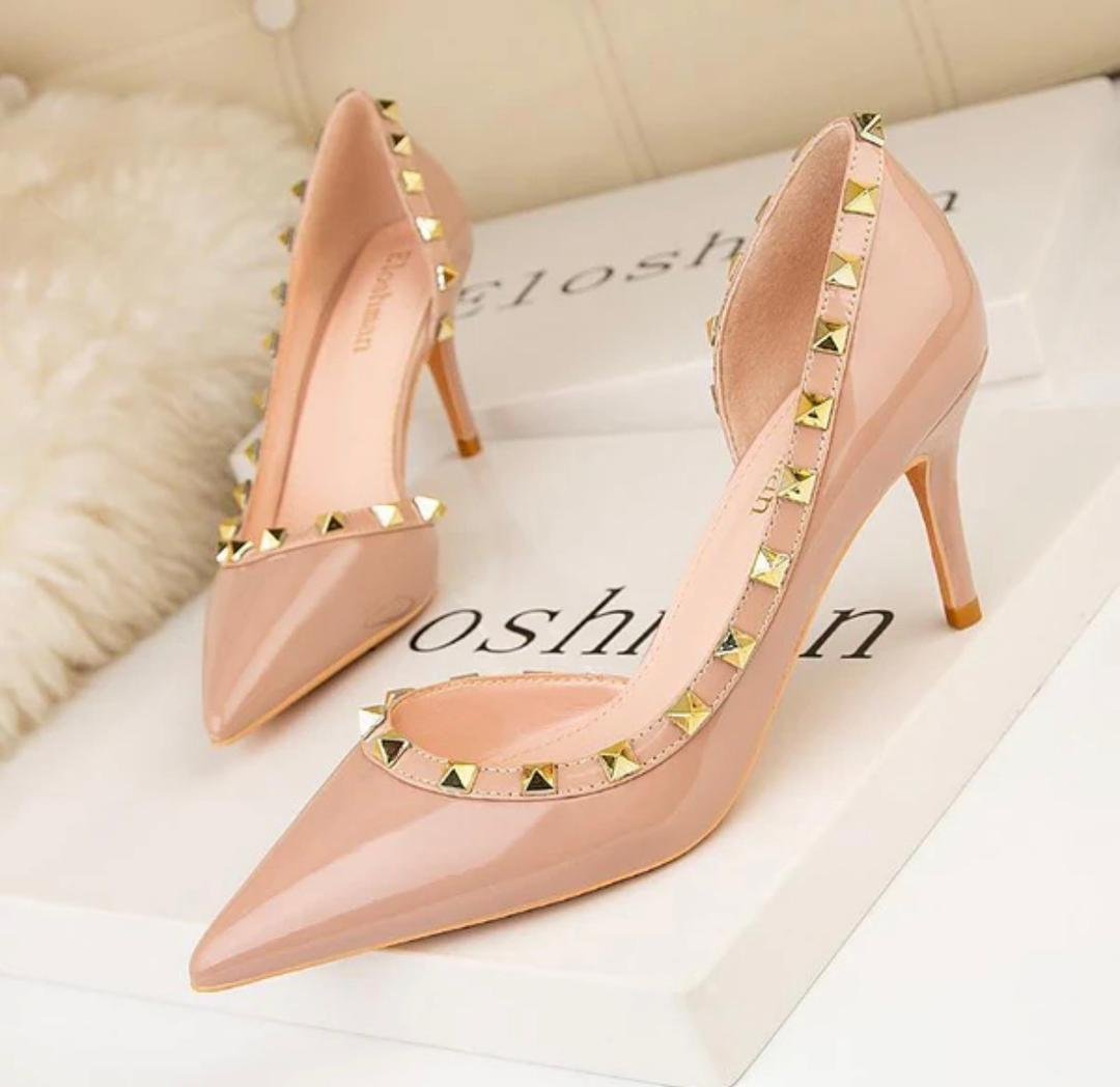 patent leather stiletto pumps