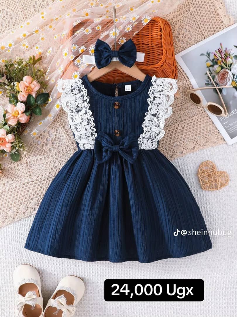 sleeveless, navy blue frock