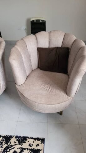 Corner shape chair with a table
